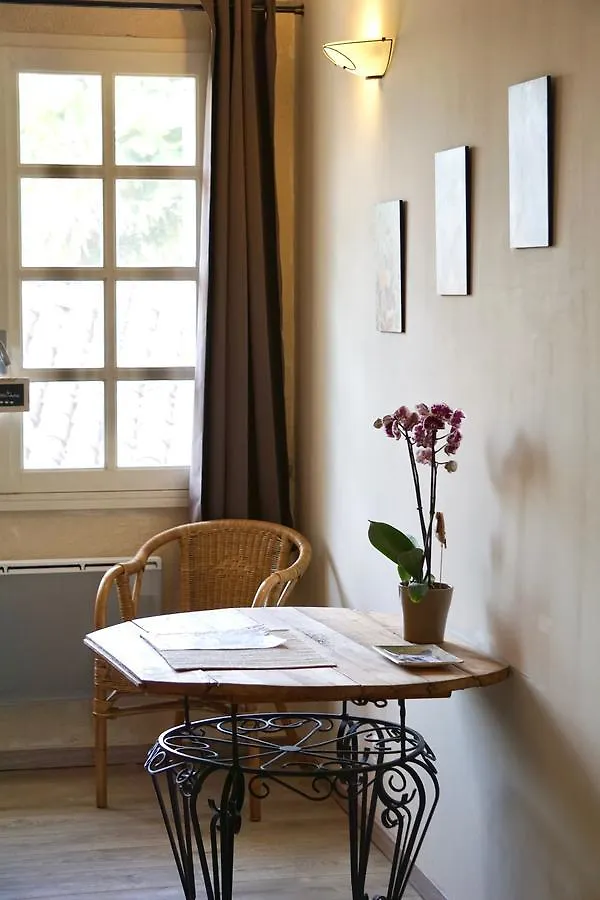 ArthesLa Bergerie De Valerie住宿加早餐旅馆 住宿加早餐酒店 Arthes